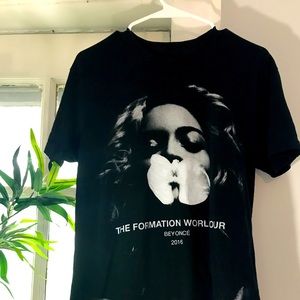 Beyoncé’s 2016 formation tour concert t-shirt